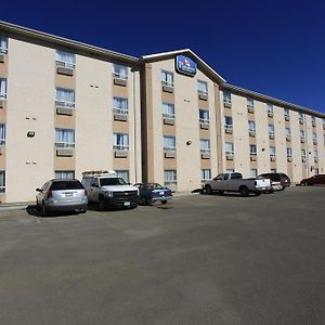 Pomeroy Inn & Suites Fort St. John